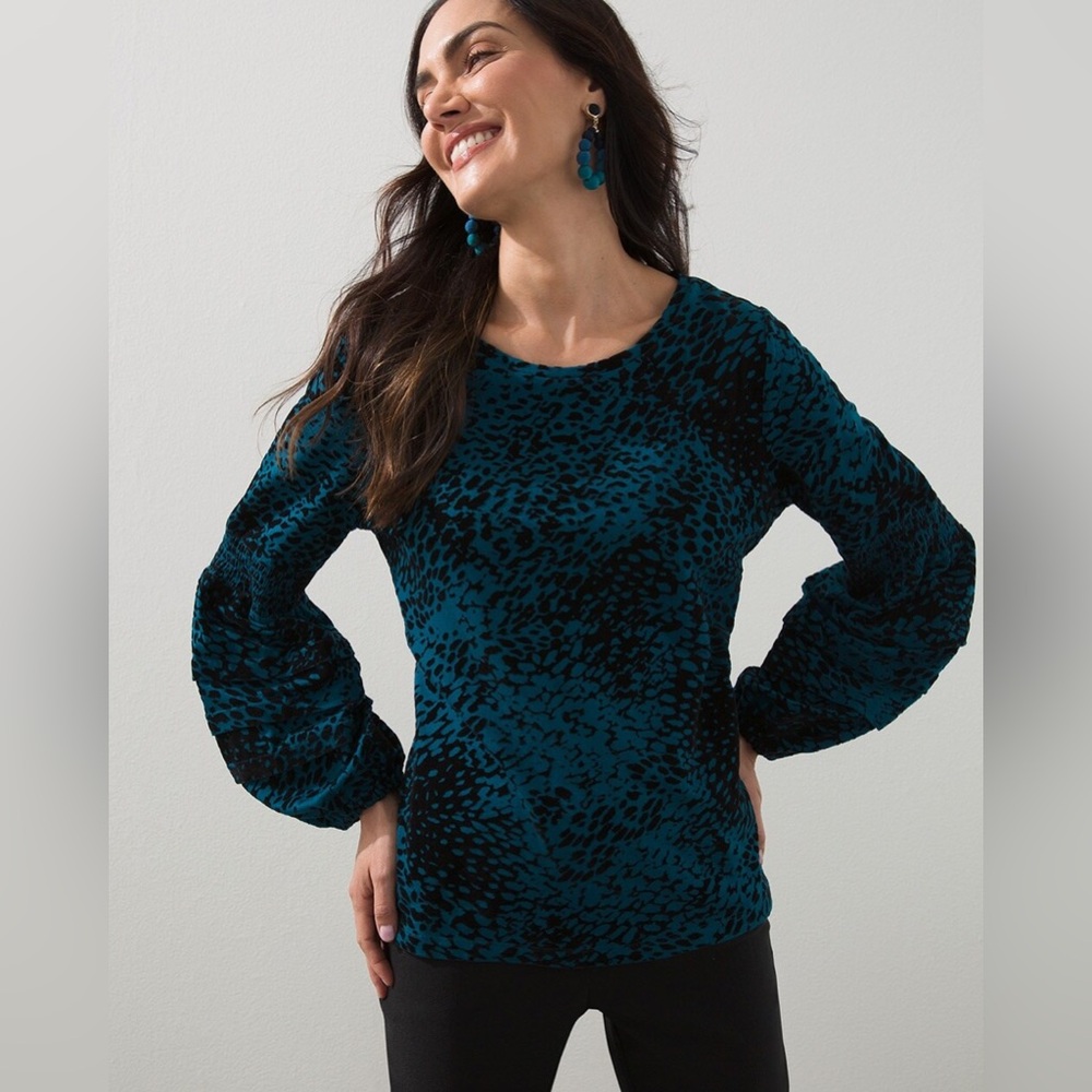 NWT Chico’s Flocked Sleeve Knit Top Teal and Black Size M Whimsigoth Modern Boho